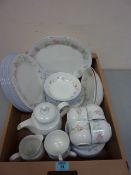 Royal Doulton 'Expressions' dinner and tea ware in one box