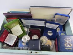 Collection of Franklin and Royal Mint World proof coin sets and others most boxed and with