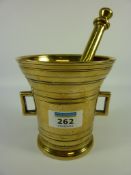 18th century brass pestle and mortar H11.