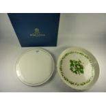 Royal Worcester 'Contessa Silver' gateau plate D28.