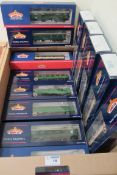 Bachmann 00 gauge BR mark 1 carriages boxed (14)