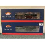 Bachmann 00 gauge GWR 3200 Earl class locomotive and tender 31-087D and City class 4-4-0 locomotive