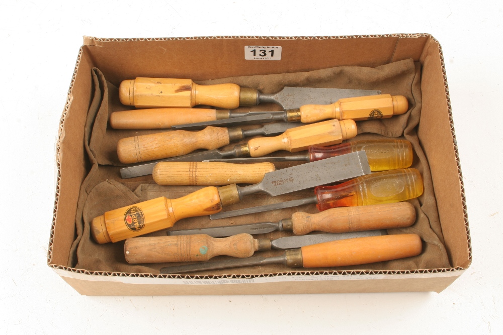 12 chisels and gouges G