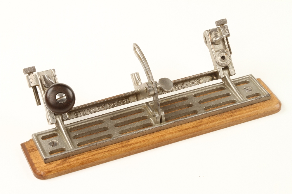 A STANLEY No 386 jointer gauge G