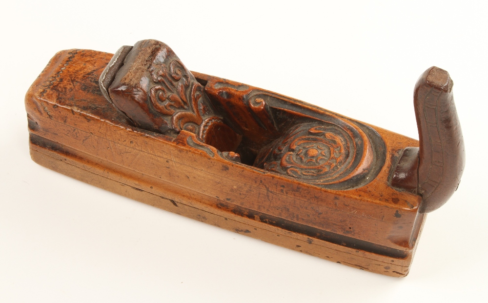 An 18c Bavarian fruitwood smoothing plan - Image 2 of 3