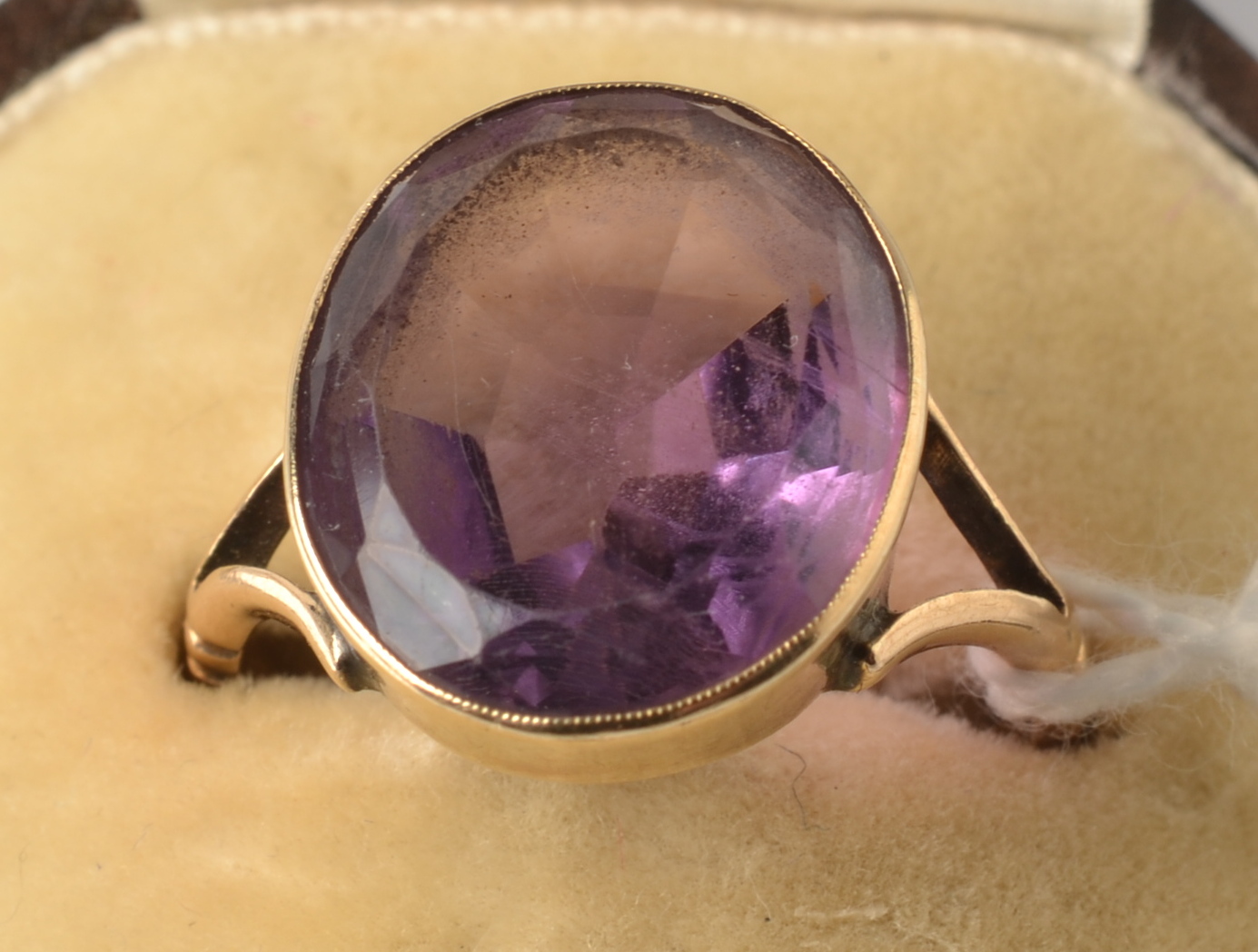 A 9ct. gold amethyst ring. - Image 2 of 2