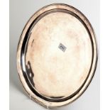 A circular tray, diameter 40.5cm.
