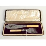 A set of Edwardian silver mounted, plated fish servers with ivory handles, Sheffield, 1901, boxed.
