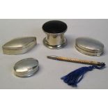 A box, of drum shaped form with slightly domed tortoiseshell lift off lid, 4cm diameter,