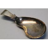 A George III caddy spoon, with kidney shaped bowl and short tapering haft, 8cm long, Birmingham