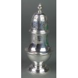 An Edwardian silver baluster sugar shaker, London 1904, 200 grams