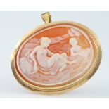 An 18ct yellow gold carved cameo brooch/pendant