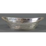 A silver pierced dish, Birmingham 1927, 182 grams