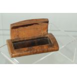 Early 19th century Walnut snuff box, circa 1810