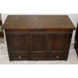 17th / 18th century Oak Coffer with fitted single Drawer to base