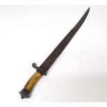 Militaria : An unusual late 17thC German short hunting dispatch sword , 4 3/4" antler handle