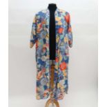 Vintage / Retro : A  ladies oriental style robe, with large abstract flower design CONDITION: Please