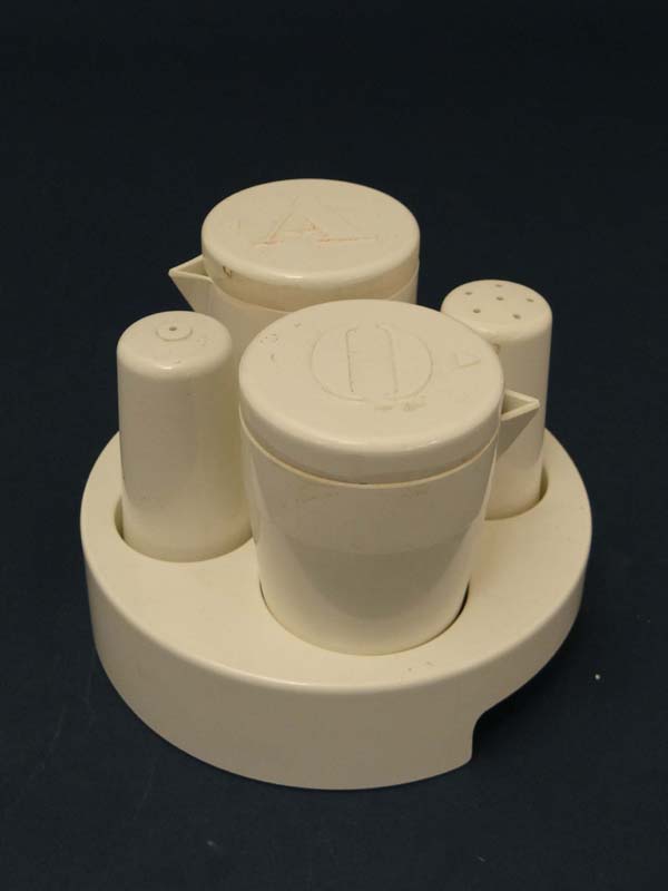 Vintage Retro : C Brasca ( designer ) for Cartaffini Italy a white 4 section ' Cruet 148 ' per - Image 5 of 7