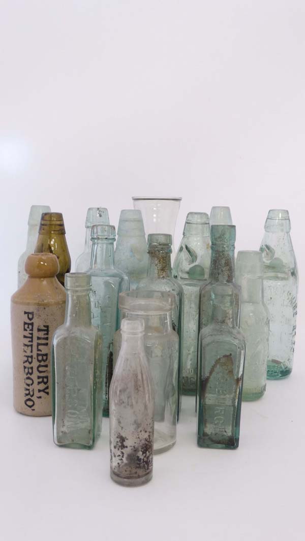 Bottles : a quantity of assorted excavated bottles to include 3 aqua COD Bootles, amber COD bottle - Image 4 of 5