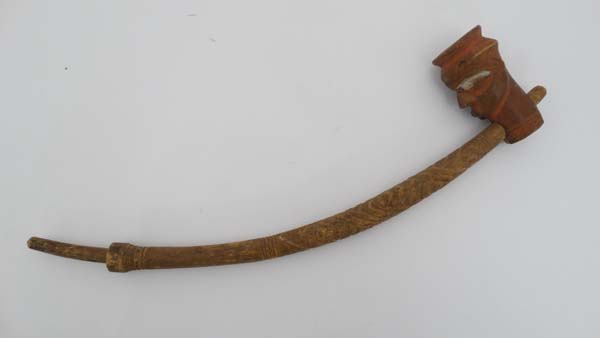 Native Tribal : an African smoking pipe carved with the head of an European head as decoration - Image 3 of 5