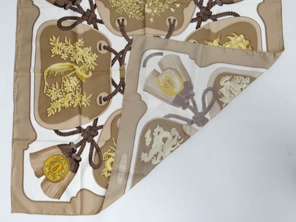 Vintage Hermes Silk "Tsubas" scarf , the beige and cream coloured ground with four brown and gold - Image 2 of 4