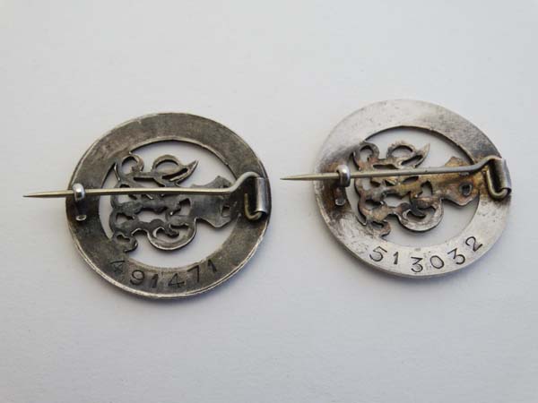 WWI  :  Two silver commemorative ' War Badges ' , numbered 491471 & 513032 , together with copies of - Image 2 of 3