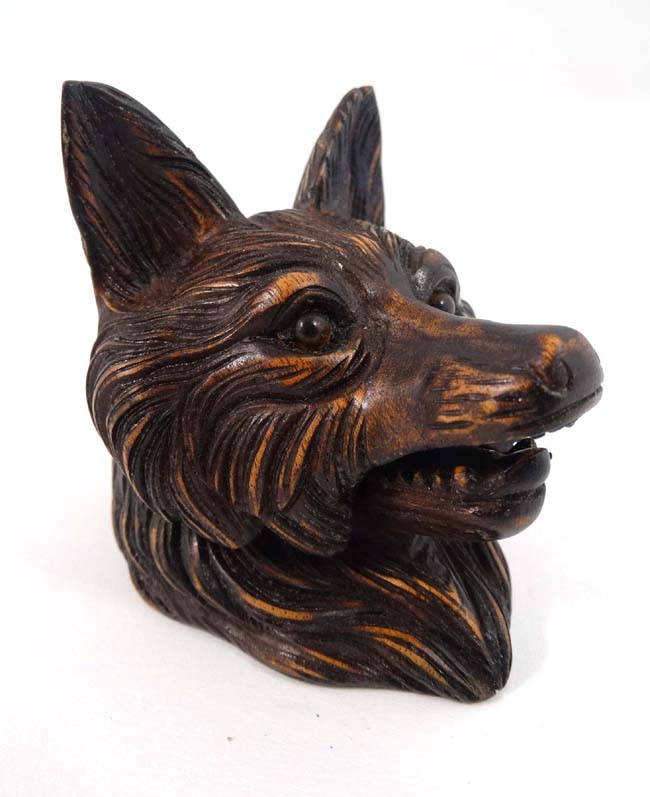 Contemporary Black Forest ; An inkwell in the form of a hinged lidded fox head 3 1/4" high