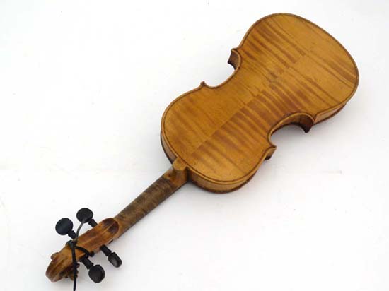 Musical Instruments : A 3/4 size student's violin , bears label within ' Antonius Stadivarius - Image 2 of 4
