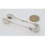 Art Deco silver small sugar tongs. Hallmarked Birmingham 1929 maker WEW 3 1/4" long (14g) CONDITION: