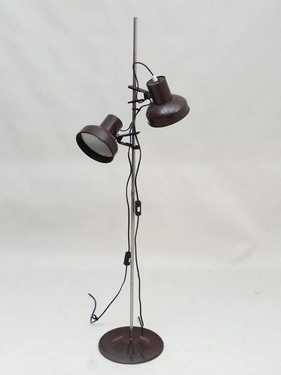 Vintage Retro :  A Finnish Lival ' Standard Lamp ' with 2 directional lights in a brown outer finish - Image 5 of 5