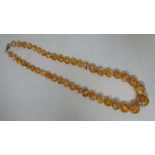 Vintage costume jewellery : A graduated bead necklace, the beads with mottled decoration  approx 18"