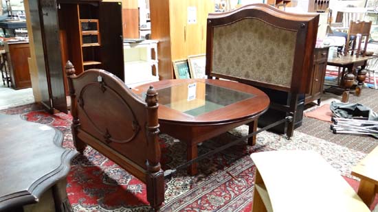 A 19thC mahogany 55" wide bed  CONDITION: Please Note -  we do not make reference to the condition - Image 4 of 6