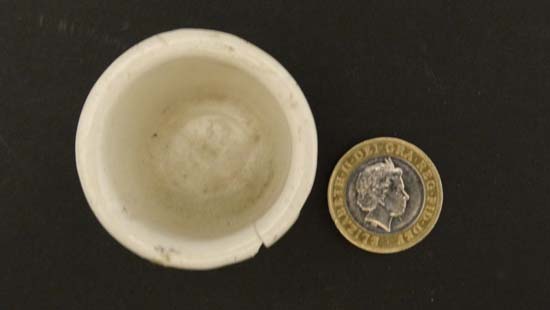 A small ointment pot for 'Holloways ointment' for the cure of gout and rheumatism, inveterate - Image 3 of 8