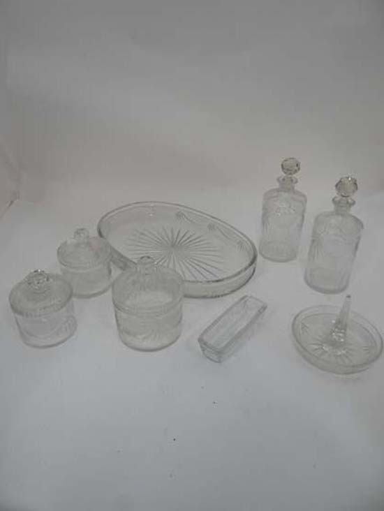 Qty of assorted glass CONDITION: Please Note -  we do not make reference to the condition of lots - Image 2 of 3