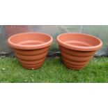 Gardening :  2 x 40cm skep pots CONDITION: Please Note -  we do not make reference to the