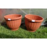 Gardening :  2 x small pots  CONDITION: Please Note -  we do not make reference to the condition