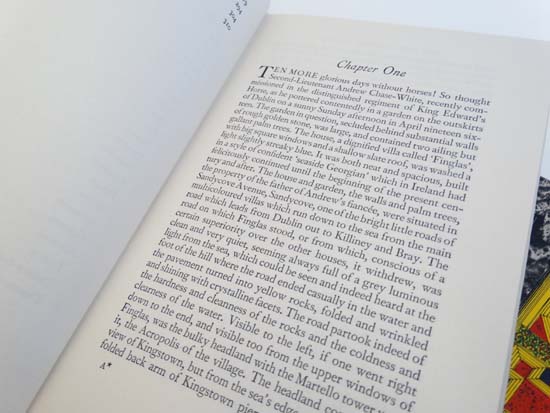 Books : Iris Murdoch '' The Red and the Green '' published by Chatto and Windus 1965, together - Image 14 of 14