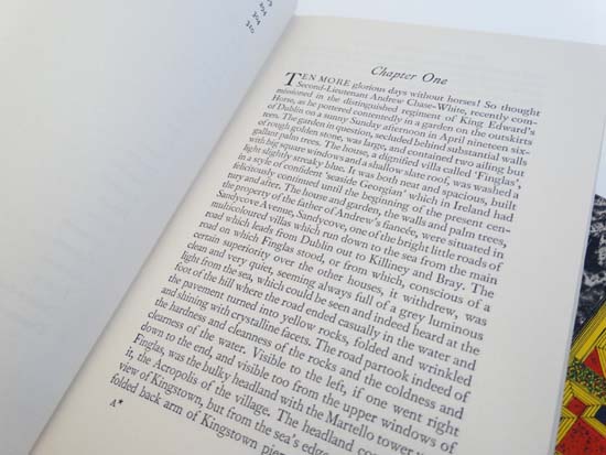 Books : Iris Murdoch '' The Red and the Green '' published by Chatto and Windus 1965, together - Image 8 of 14