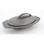 Arts and Crafts : an Archibald Knox  (1864-1933 ) designed in 1903 for Liberty a pewter oval