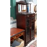 Display case with mirror back top CONDITION: Please Note -  we do not make reference to the