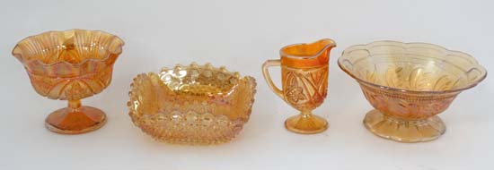 Carnival Glass : 9 assorted items of carnival glass to include bowl, jug, dishes etc. (9) CONDITION: - Image 7 of 8