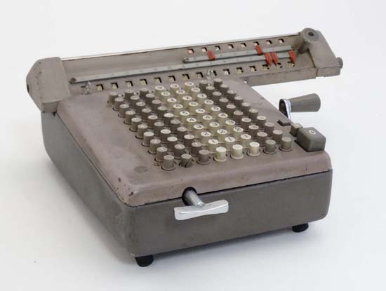 Vintage Retro : an American Monroe Calculator  Model LN 160X serial B337867  , a hand operated , - Image 3 of 4