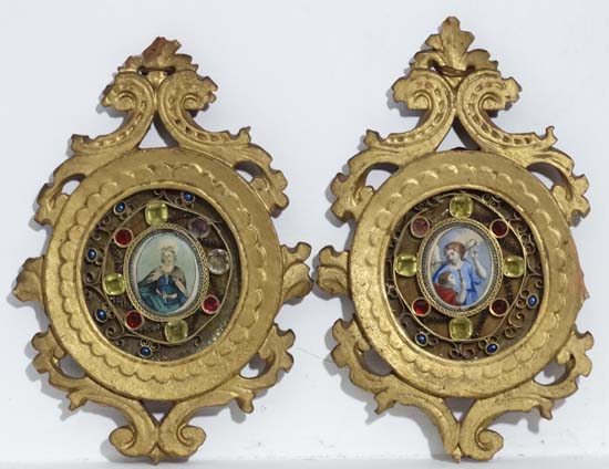 18thC George III,
A pair of gilt Florentine oval framed, paper Filigree mounted hand coloured