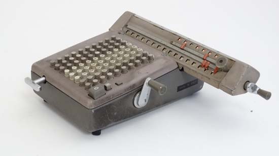 Vintage Retro : an American Monroe Calculator  Model LN 160X serial B337867  , a hand operated ,