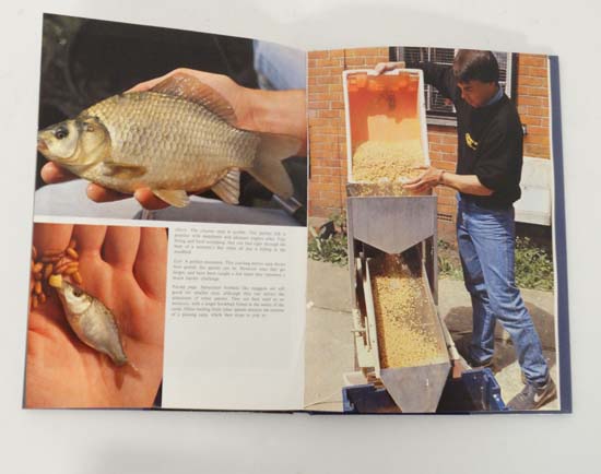 Books: A collection of 5 books in the '' Go Fishing For '' series by Graeme Pullen. Published by the - Image 7 of 13