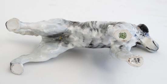 A Royal Doulton dog figurine formed as an English Setter HN1050, bears factory stamps under. 5 1/2'' - Image 6 of 6