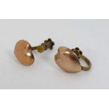 A pair of 9ct gold heart shaped earrings with screw clasps.  CONDITION: Please Note -  we do not