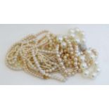 Costume Jewellery : 8 various of simulated pearl necklaces  CONDITION: Please Note -  we do not make