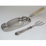 A silver plate crumb scoop together with a bread fork (2)  CONDITION: Please Note -  we do not