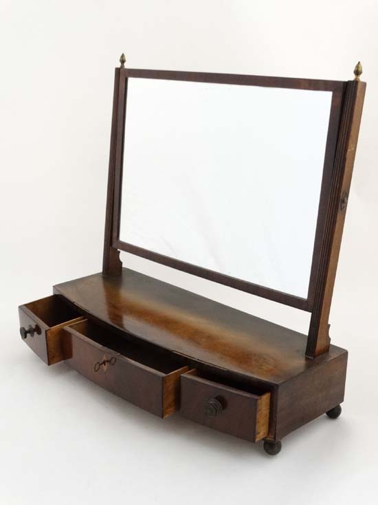 An early 19thC bow front toilet mirror with three drawers 26 1/2" wide x 26" high  CONDITION: Please - Image 3 of 5